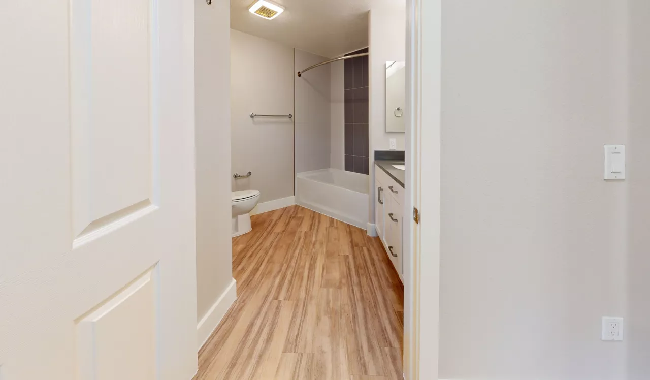 Palazzo West - Los Angeles, CA - Bathroom