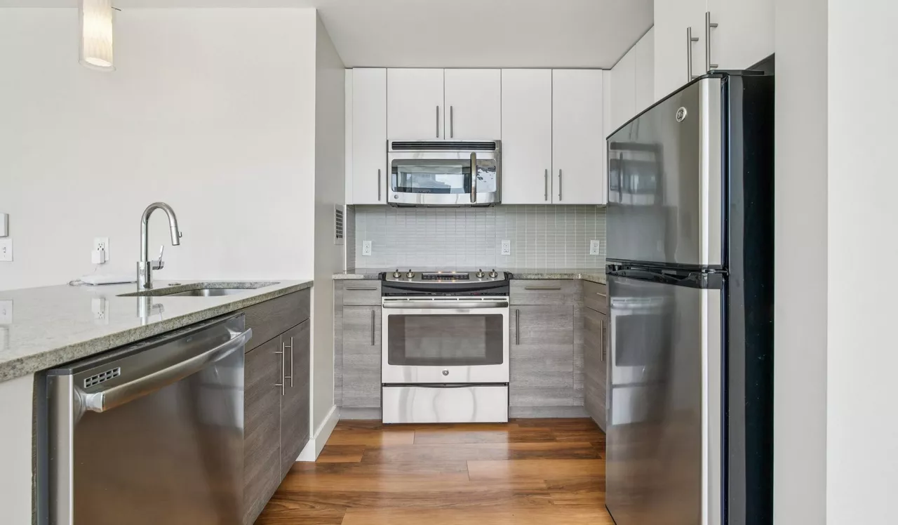 Park Towne Place - Philadelphia, PA - Kitchen