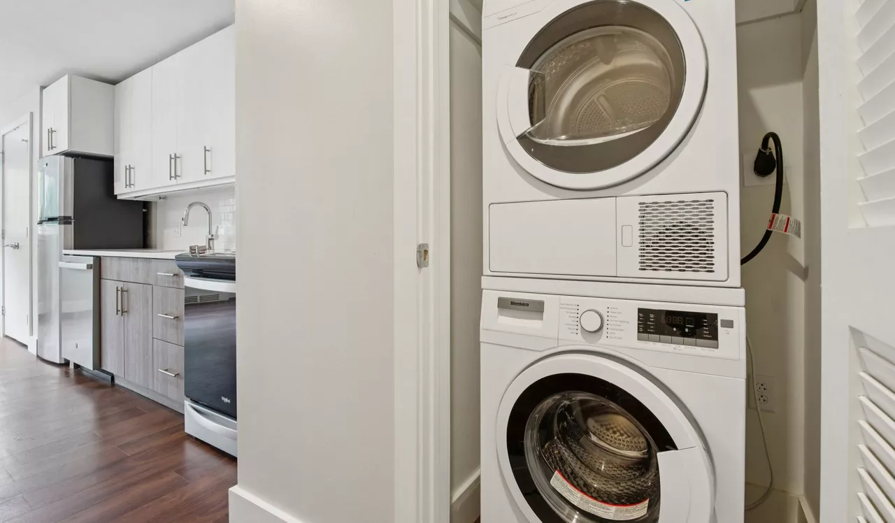 Park Towne Place - Philadelphia, PA - laundry