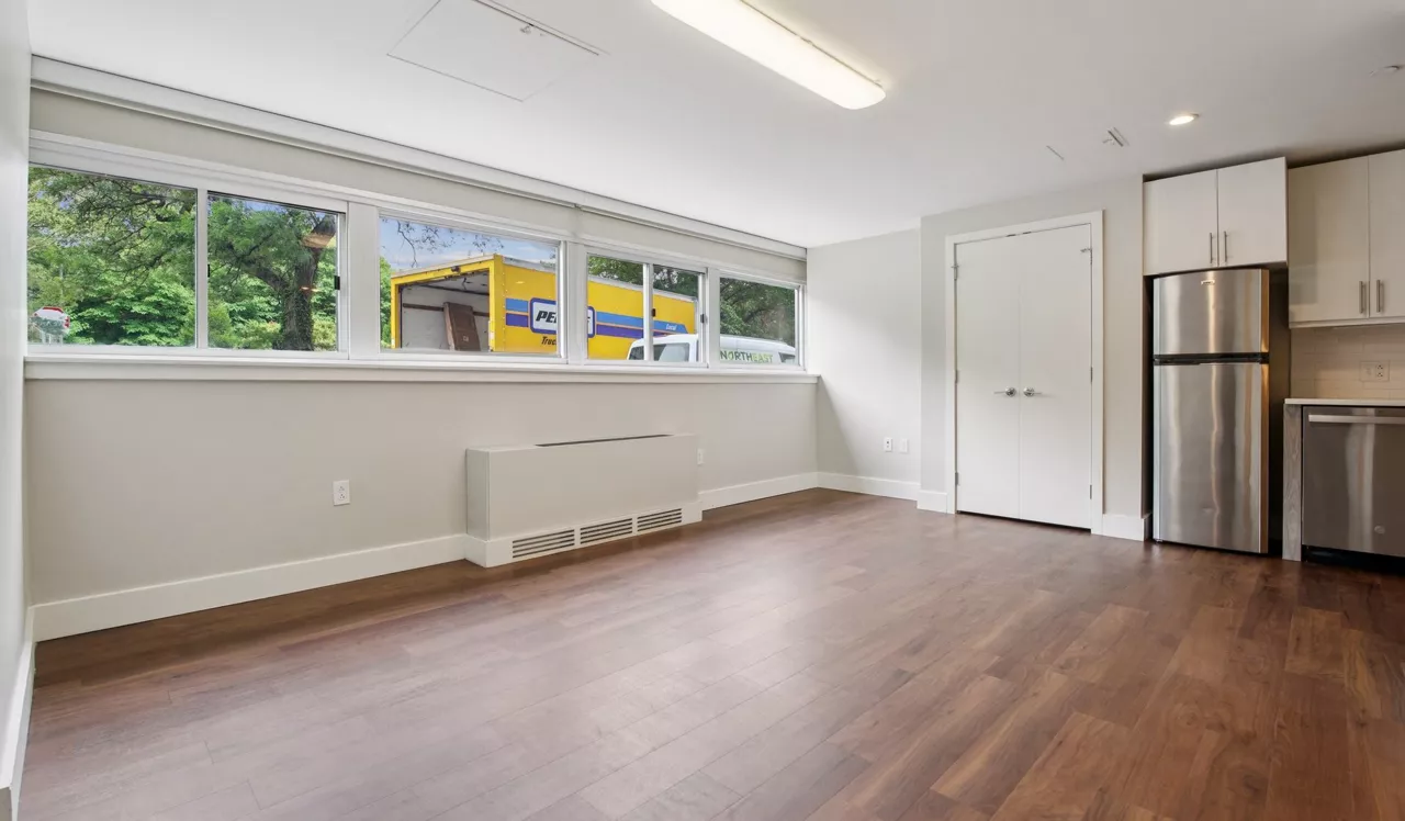 Park Towne Place - Philadelphia, PA - living space