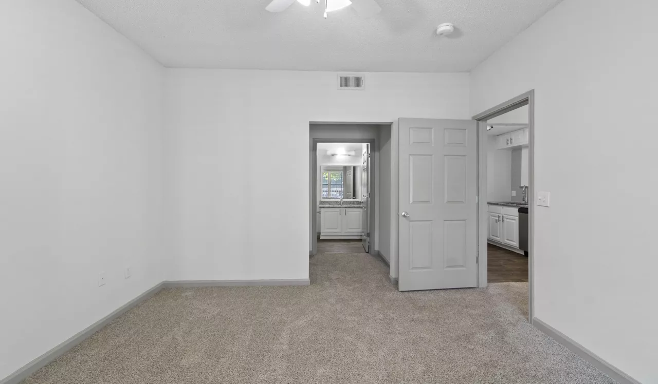 Perimeter 5550 - Atlanta, GA - Bedroom