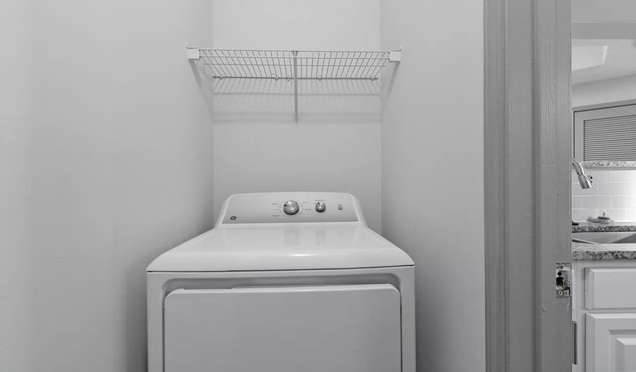 Perimeter 5550 - Atlanta, GA - Laundry