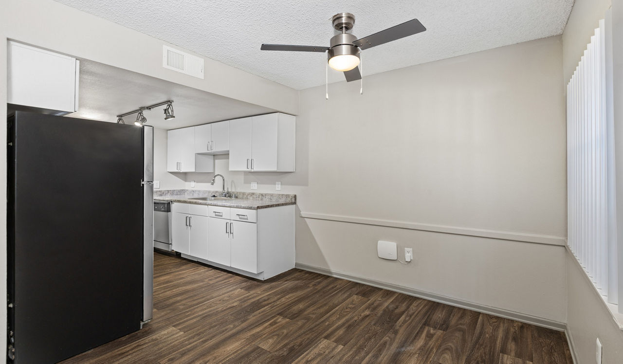 Point Bonita - Chula Vista, CA - dining room