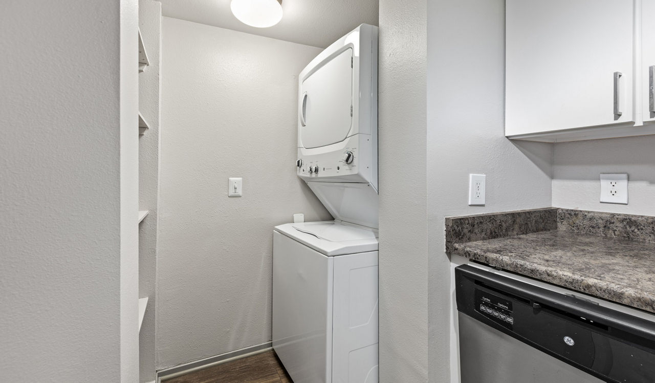 Point Bonita - Chula Vista, CA - laundry