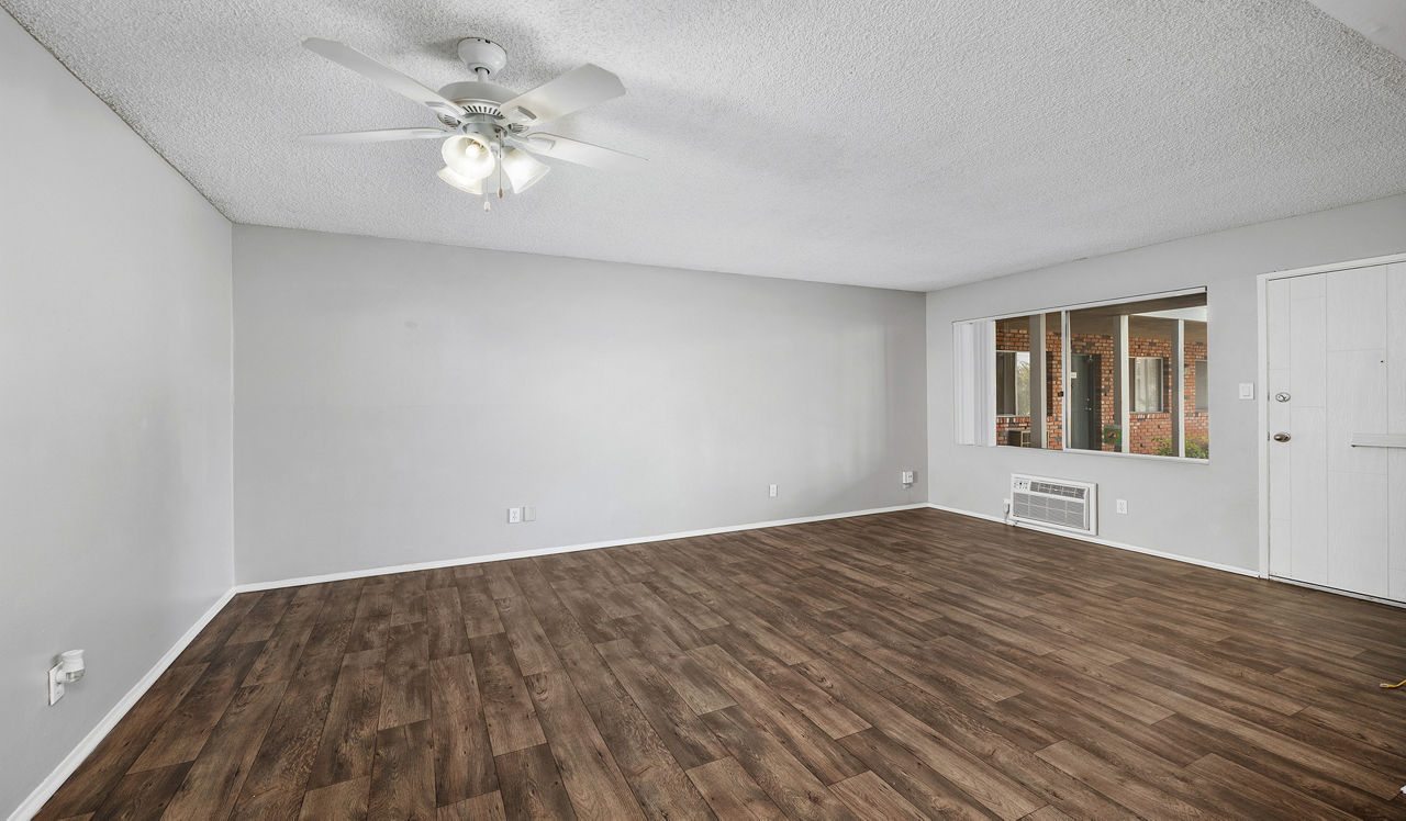 Point Bonita - Chula Vista, CA - living room