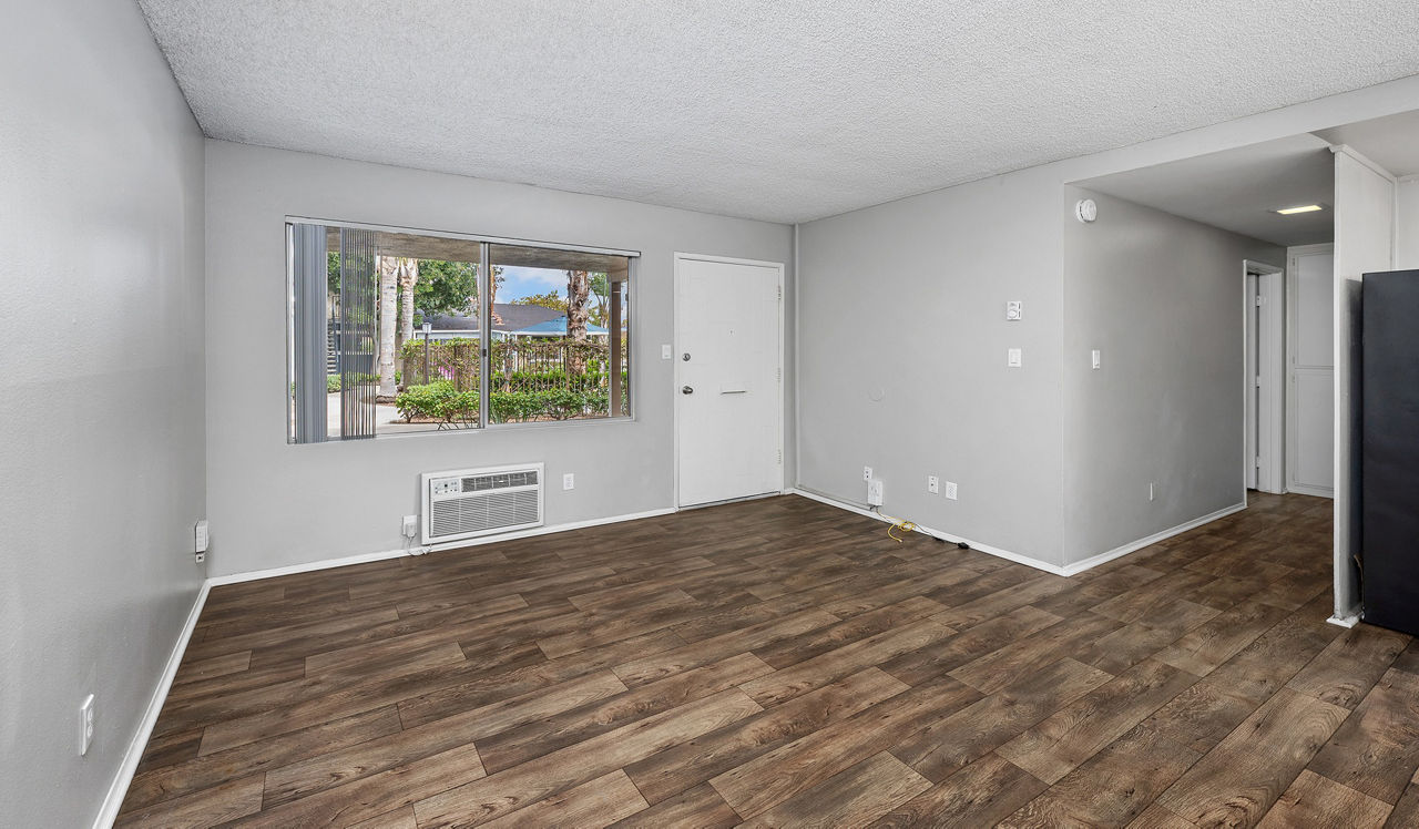 Point Bonita - Chula Vista, CA - living room