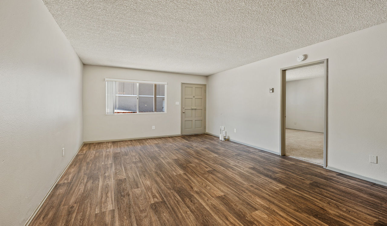 Point Bonita - Chula Vista, CA - living room