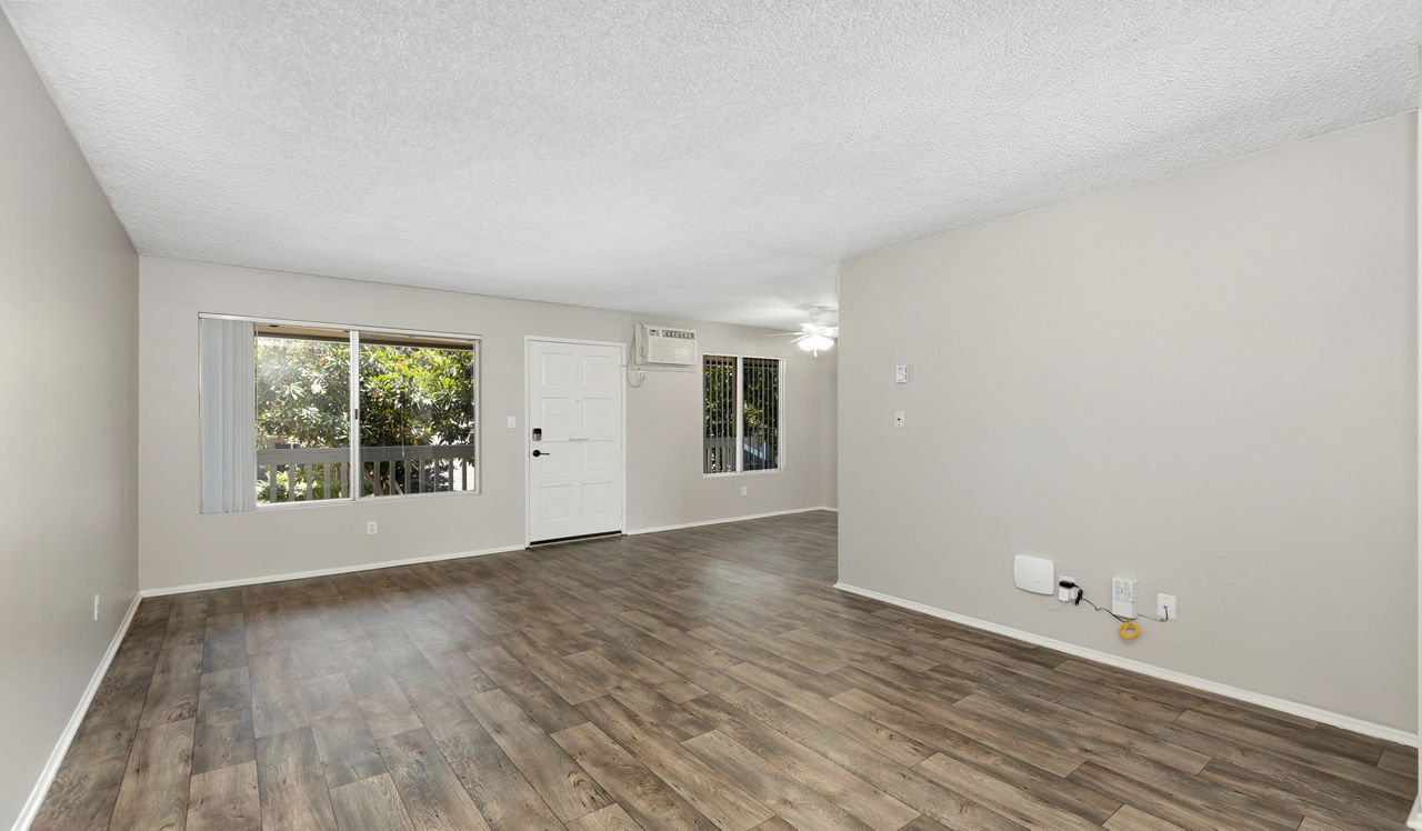 Point Bonita - Chula Vista, CA - Living Room