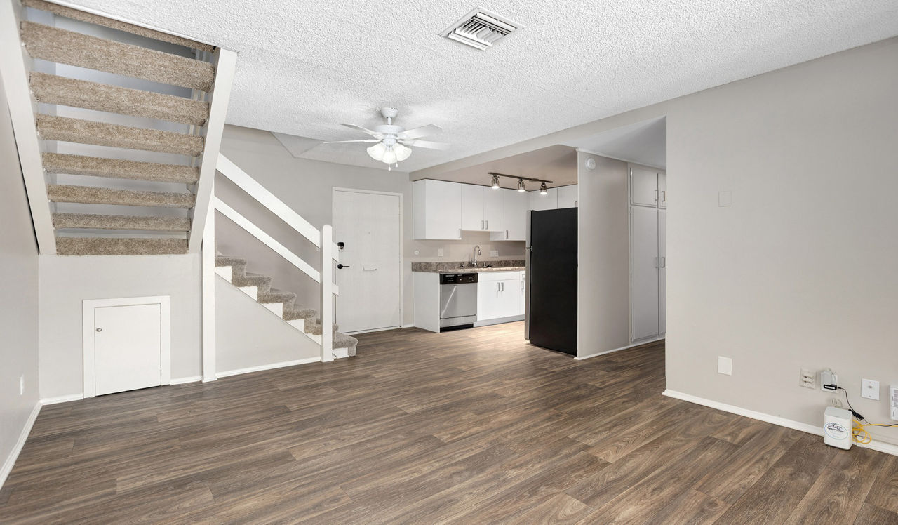 Point Bonita - Chula Vista, CA - Living Room