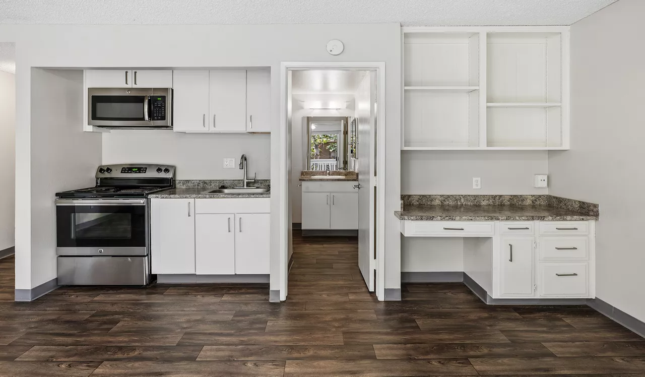 Point Bonita - Chula Vista, CA - kitchen and living