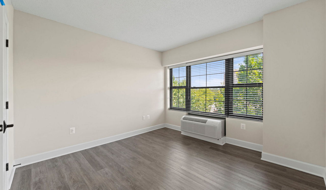 Capital Crescent Trail Residences - Bethesda, MD - Bedroom