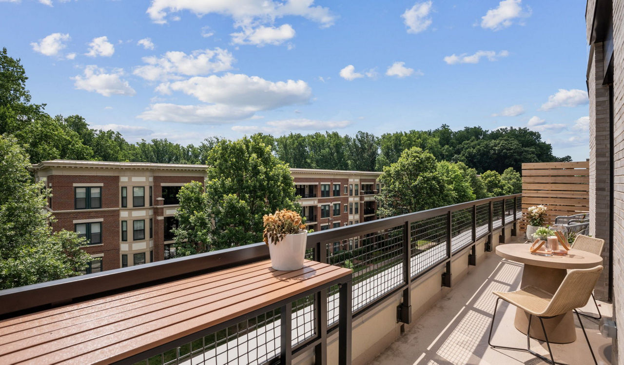 Ravel and Royale - Bethesda, MD - Balcony