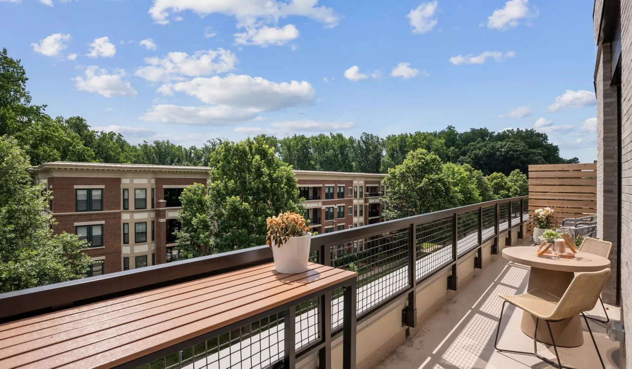 Ravel and Royale - Bethesda, MD - Balcony