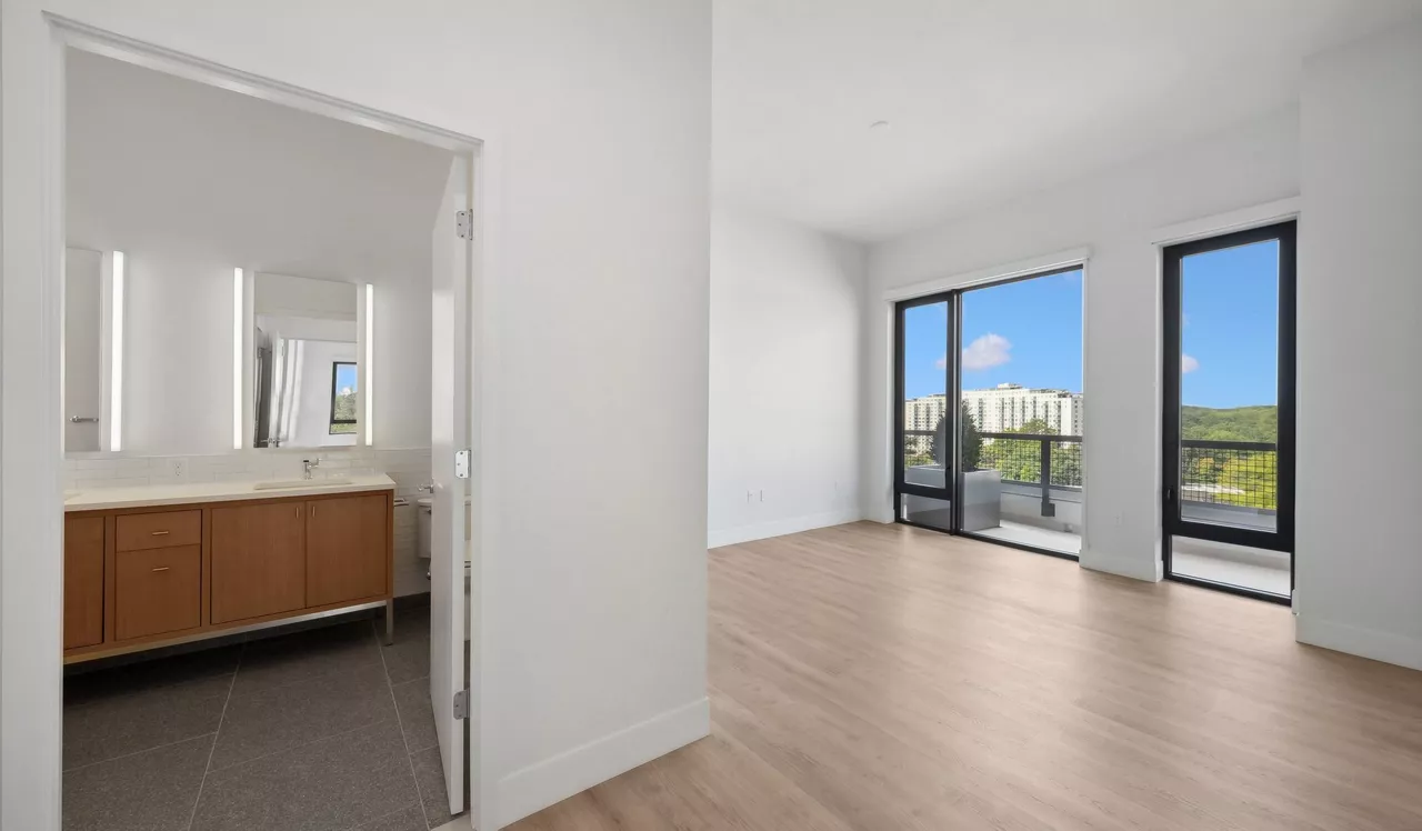 Ravel and Royale - Bethesda, MD - Bedroom