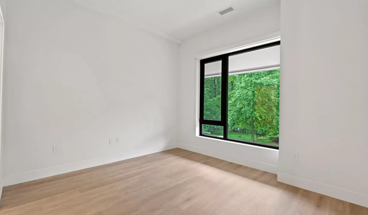 Ravel and Royale - Bethesda, MD - Bedroom