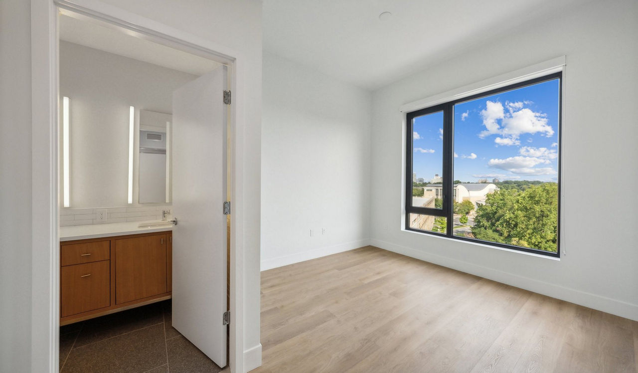 Ravel and Royale - Bethesda, MD - Bedroom