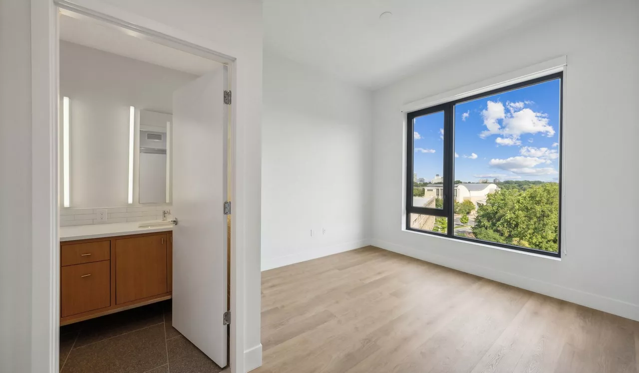 Ravel and Royale - Bethesda, MD - Bedroom