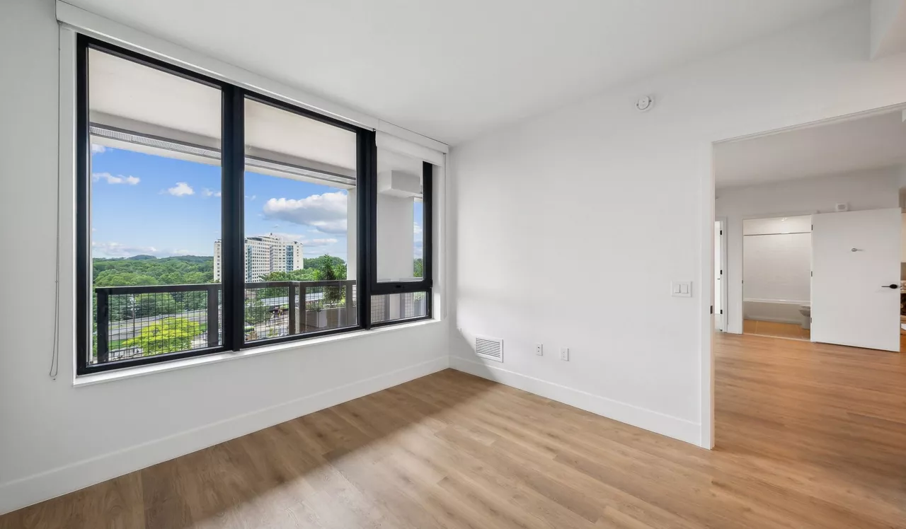 Ravel and Royale - Bethesda, MD - bedroom