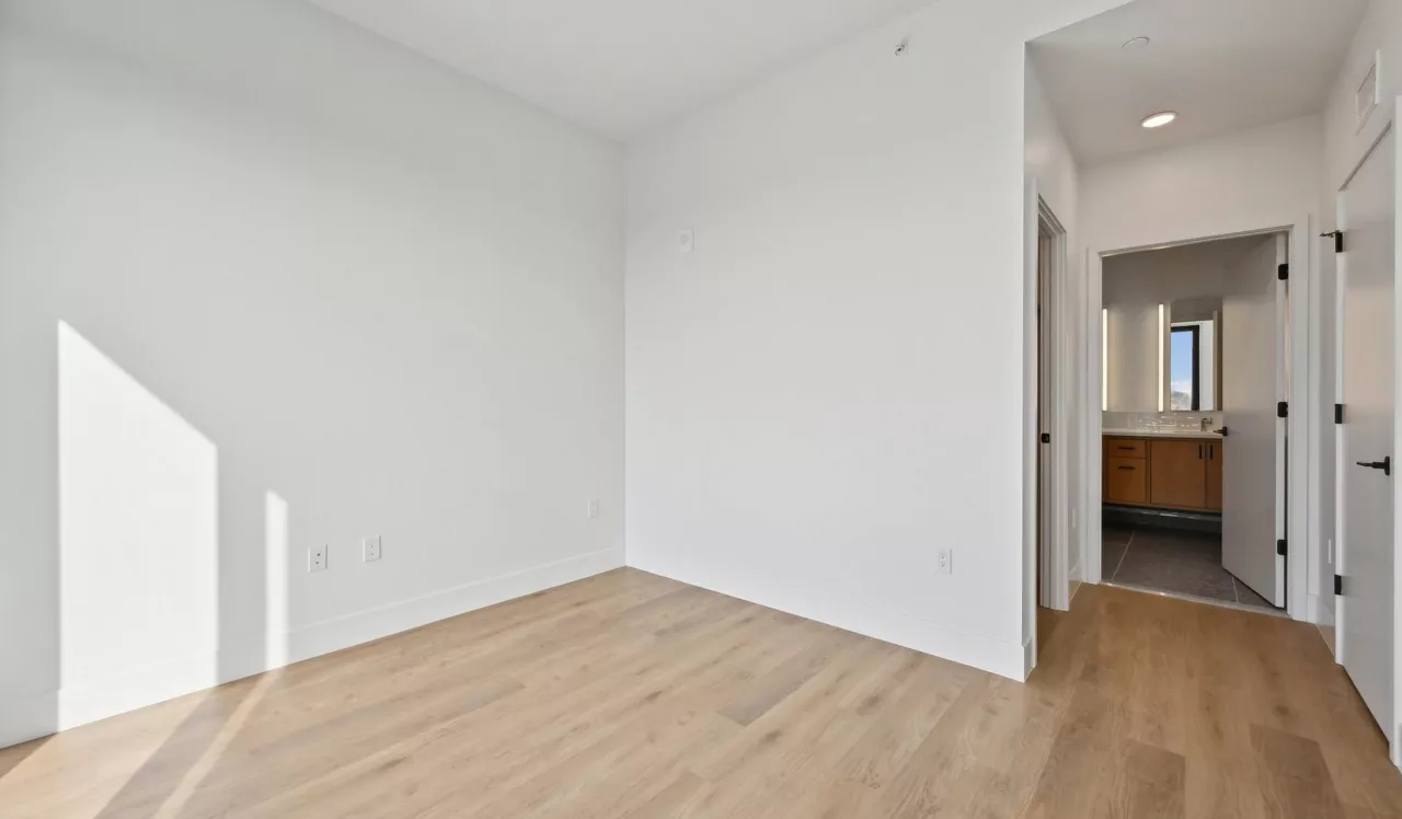 Ravel and Royale - Bethesda, MD - bedroom