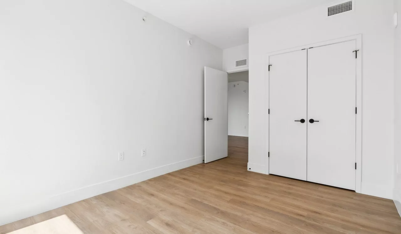 Ravel and Royale - Bethesda, MD - bedroom
