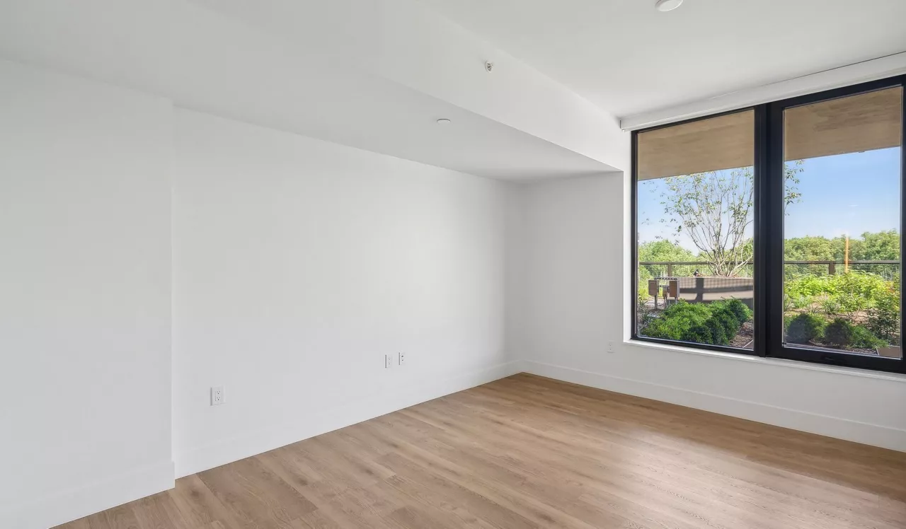 Ravel and Royale - Bethesda, MD - bedroom