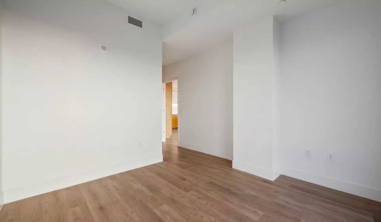 Ravel and Royale - Bethesda, MD - Bedroom