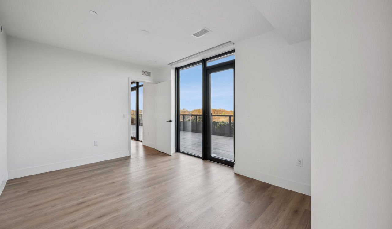 Ravel and Royale - Bethesda, MD - Bedroom