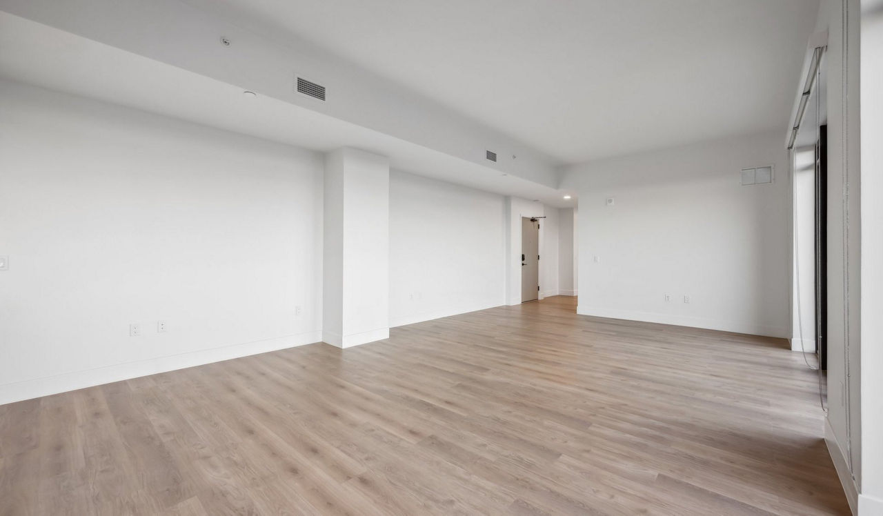 Ravel and Royale - Bethesda, MD - living room