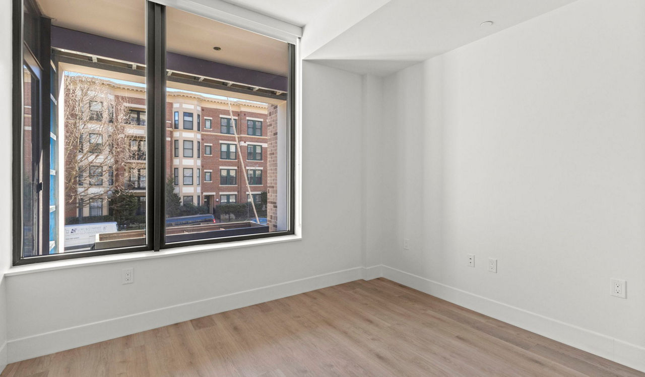 Ravel and Royale - Bethesda, MD - Den