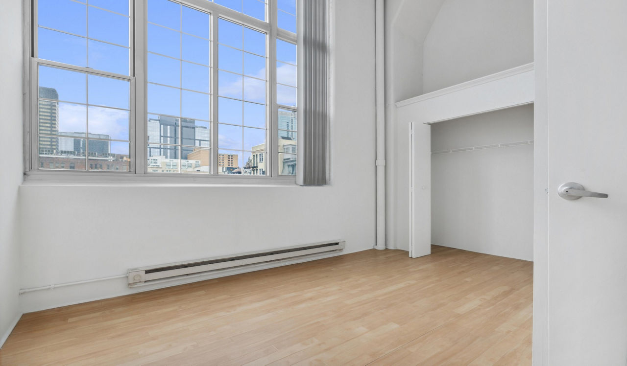 The Riverloft Apartment Homes - Philadelphia, PA - Living Room