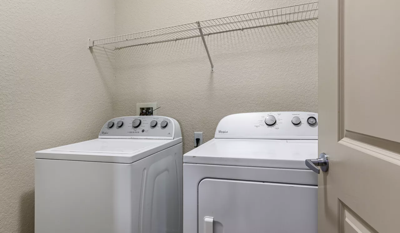 Sands Parc - Daytona Beach, FL - Washer Dryer