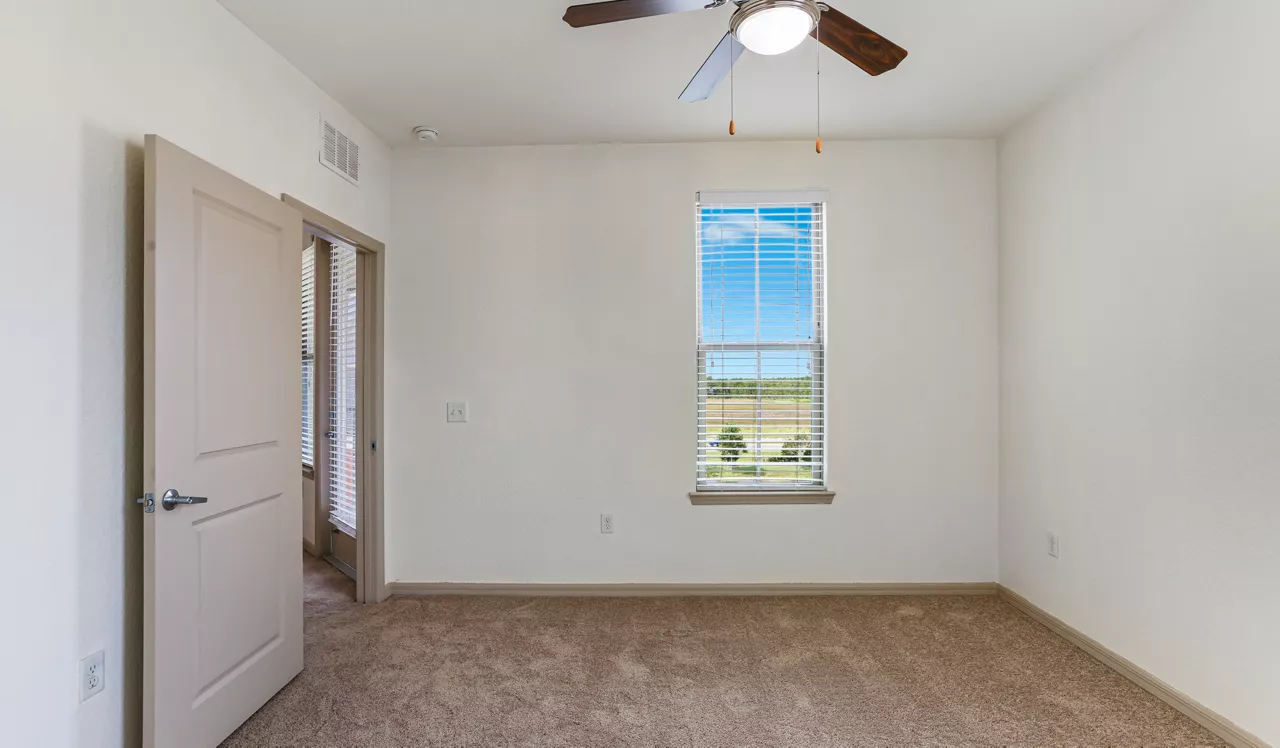 Sands Parc - Daytona Beach, FL - Bedroom