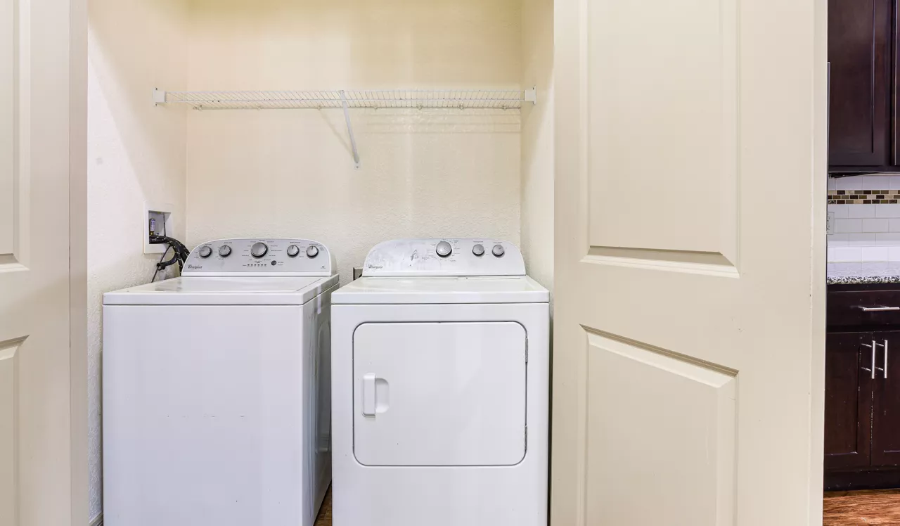 Sands Parc - Daytona Beach, FL - Washer Dryer