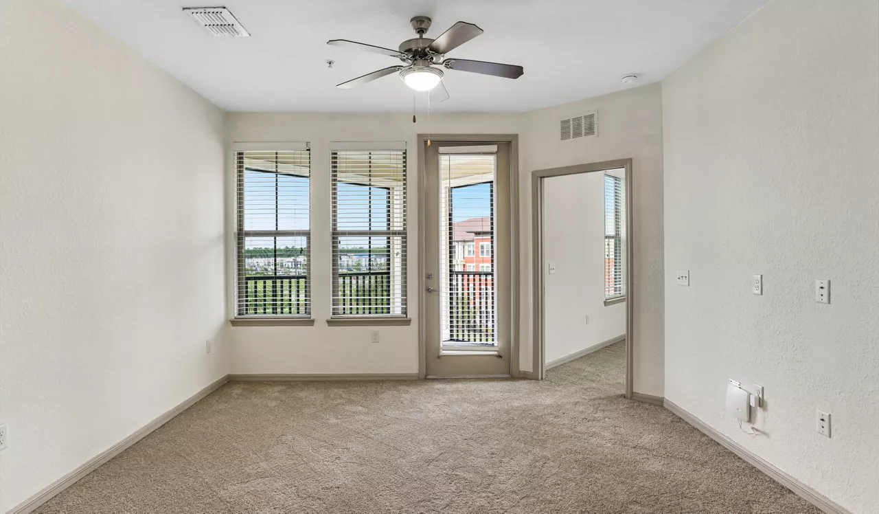 Sands Parc - Daytona Beach, FL - Living Room