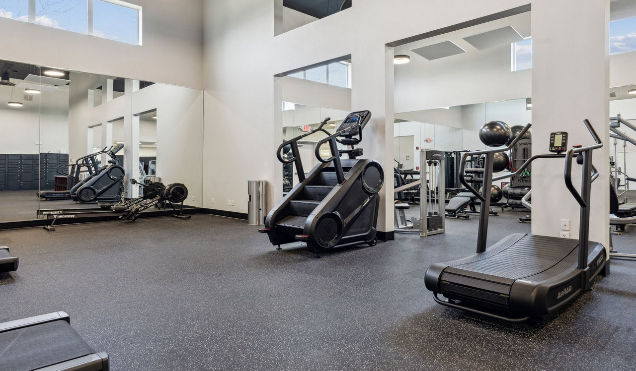 Shenandoah Crossing - Fairfax, VA - Gym