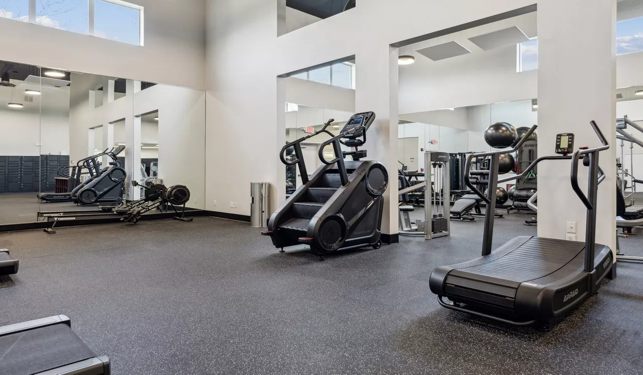 Shenandoah Crossing - Fairfax, VA - Gym