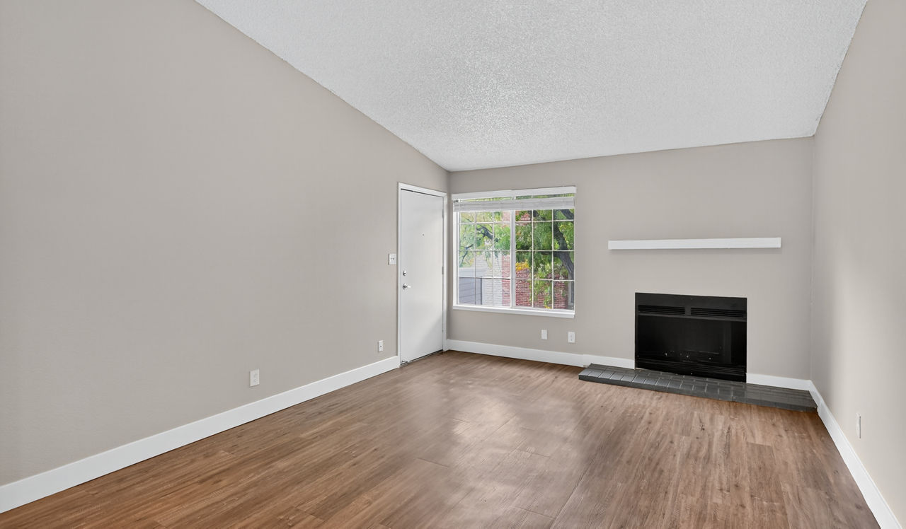 Skyview - Westminster, CO - Living Room