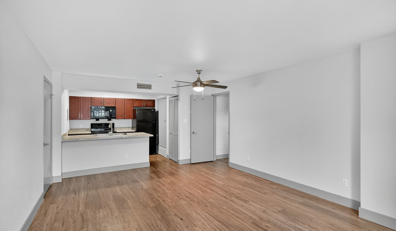 Skyview - Westminster, CO - living room