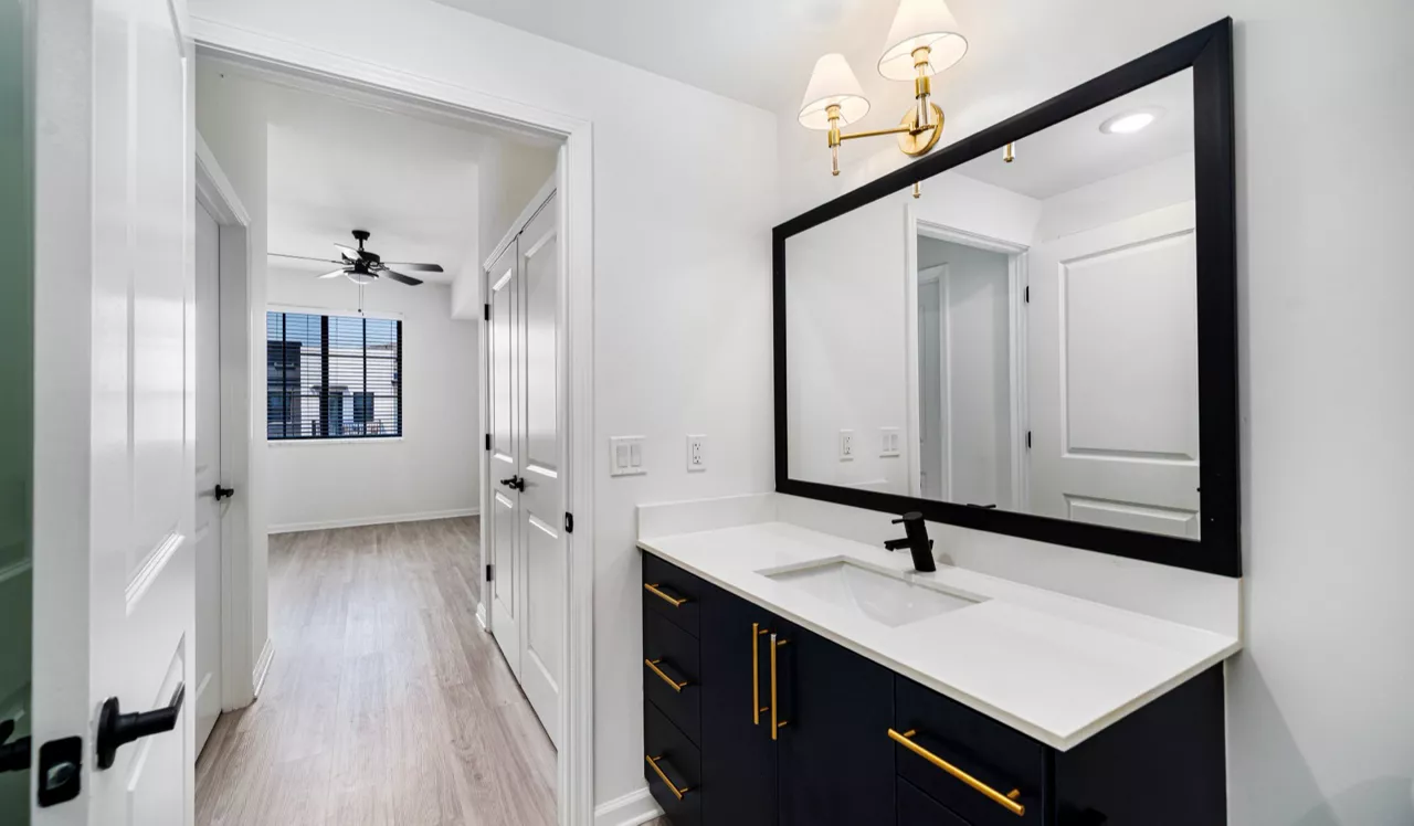Solea at Miami Lakes - Hialeah, FL - bathroom