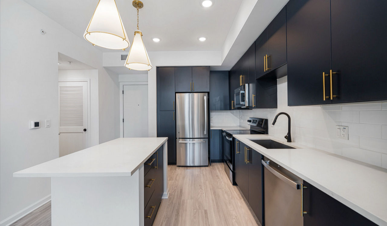 Solea at Miami Lakes - Hialeah, FL - Kitchen