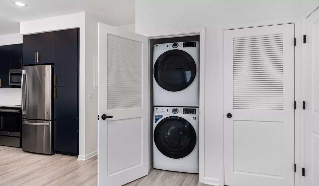 Solea at Miami Lakes - Hialeah, FL - laundry