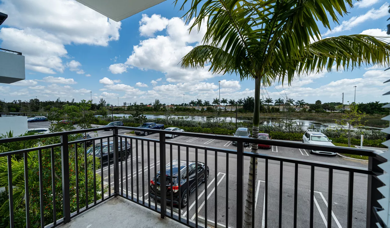 Solea at Miami Lakes - Hialeah, FL - balcony