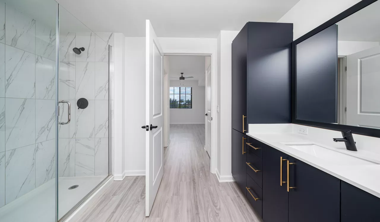Solea at Miami Lakes - Hialeah, FL - bathroom