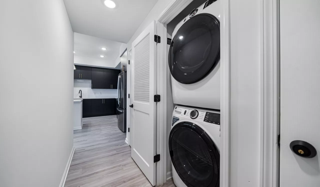 Solea at Miami Lakes - Hialeah, FL - laundry