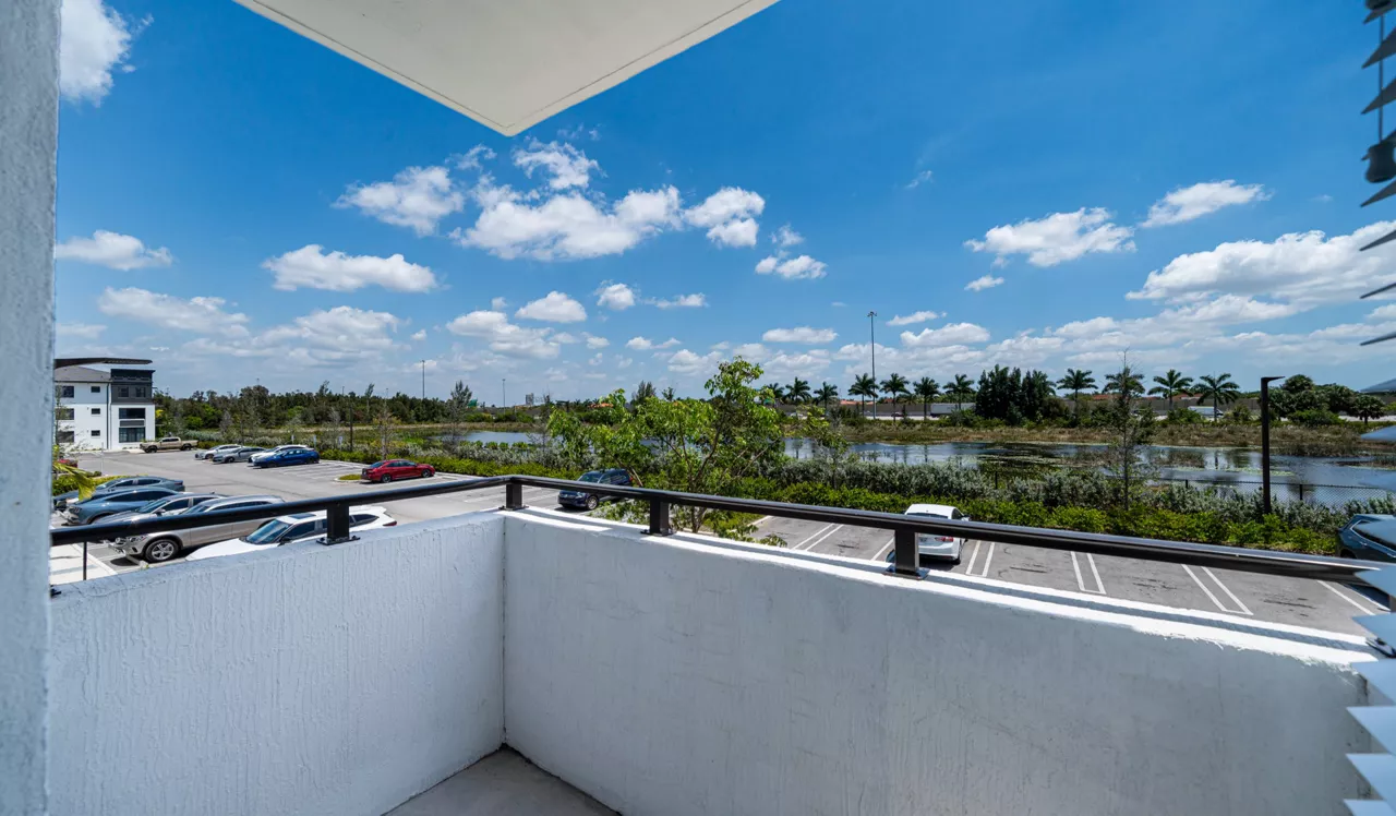 Solea at Miami Lakes - Hialeah, FL - balcony