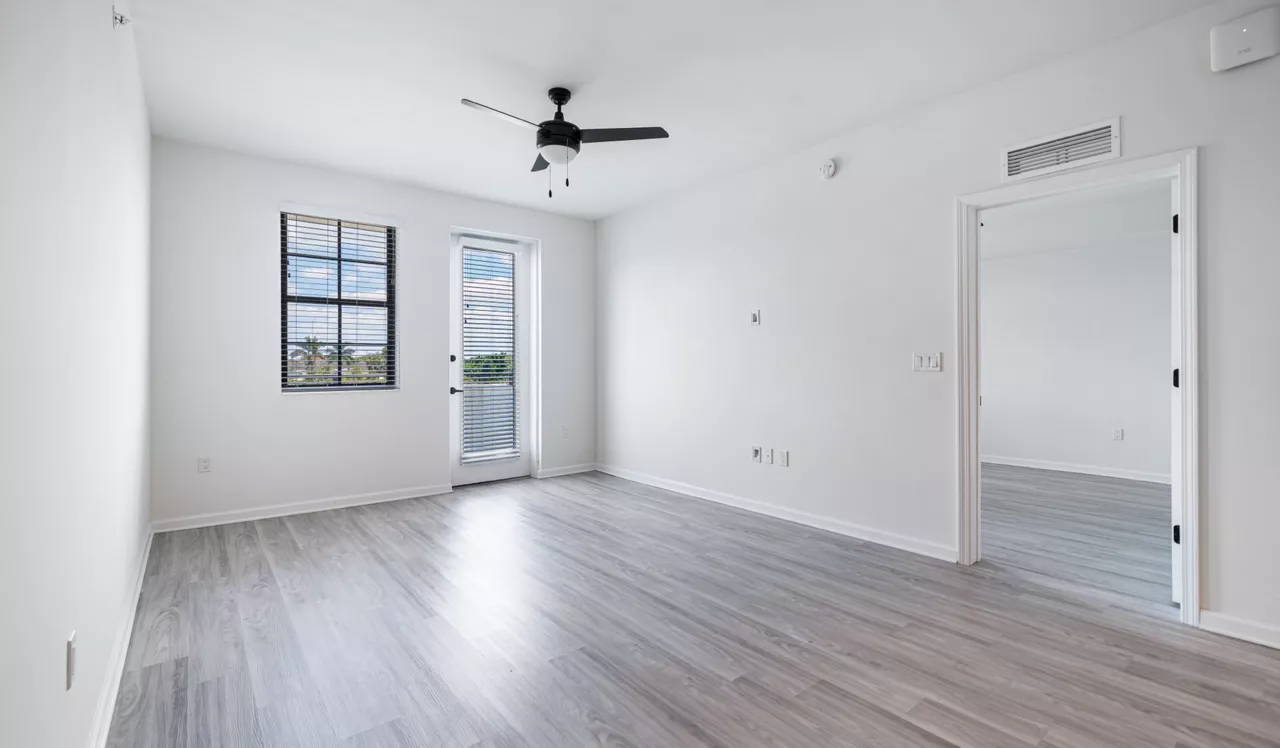 Solea at Miami Lakes - Hialeah, FL - Living Room