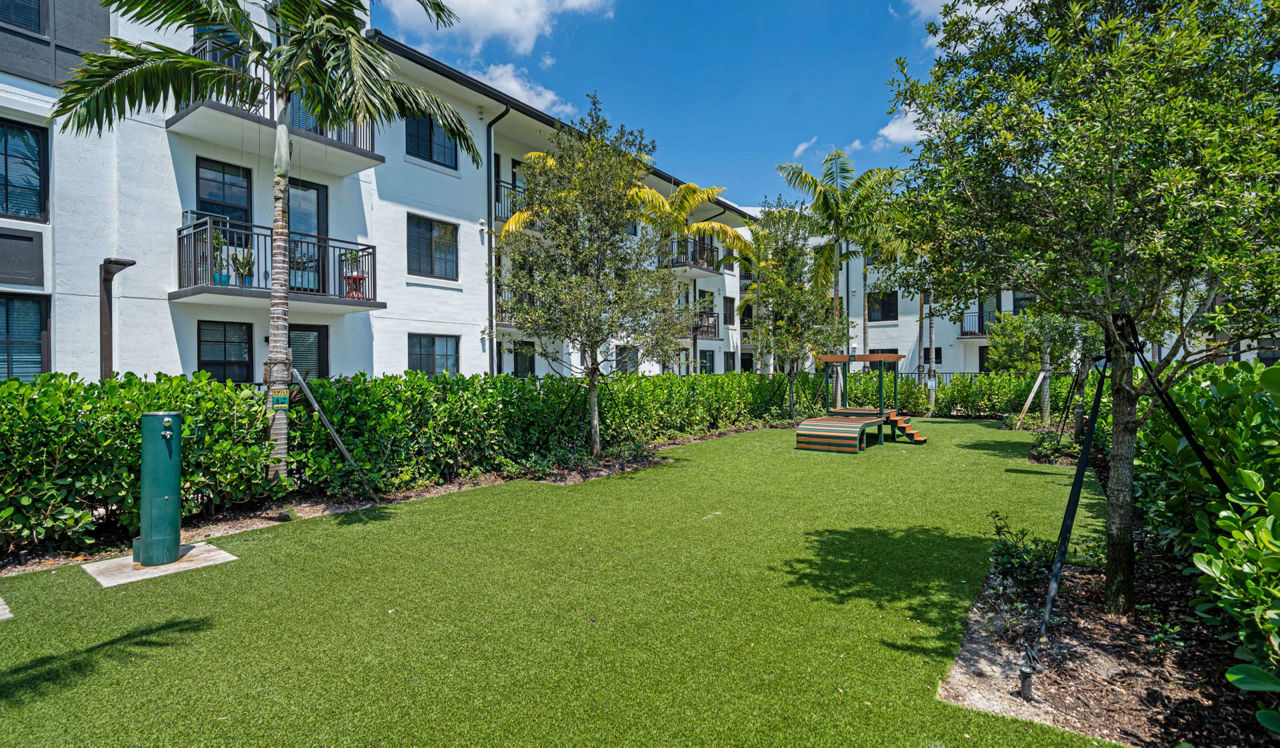 Solea at Miami Lakes - Hialeah, FL - dog park