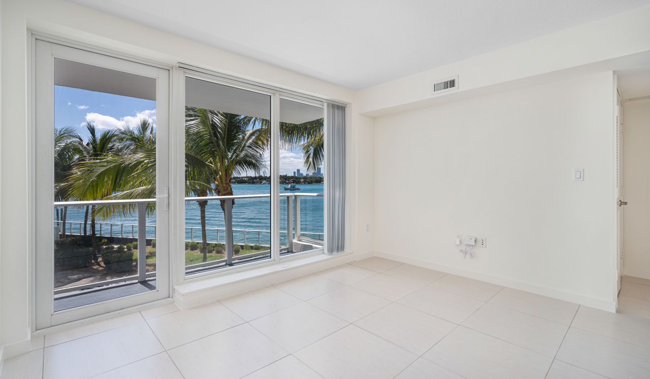 Southgate Towers - Miami, FL - Living Room