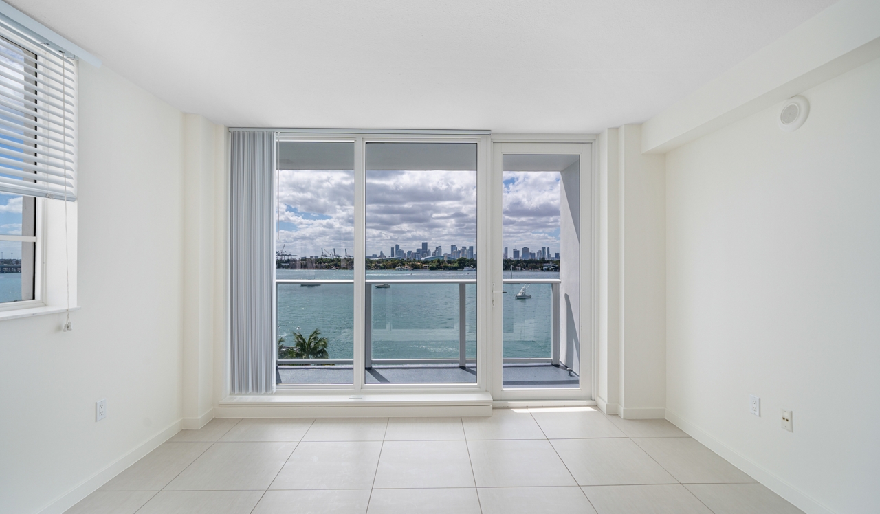 Southgate Towers - Miami, FL - Living Room