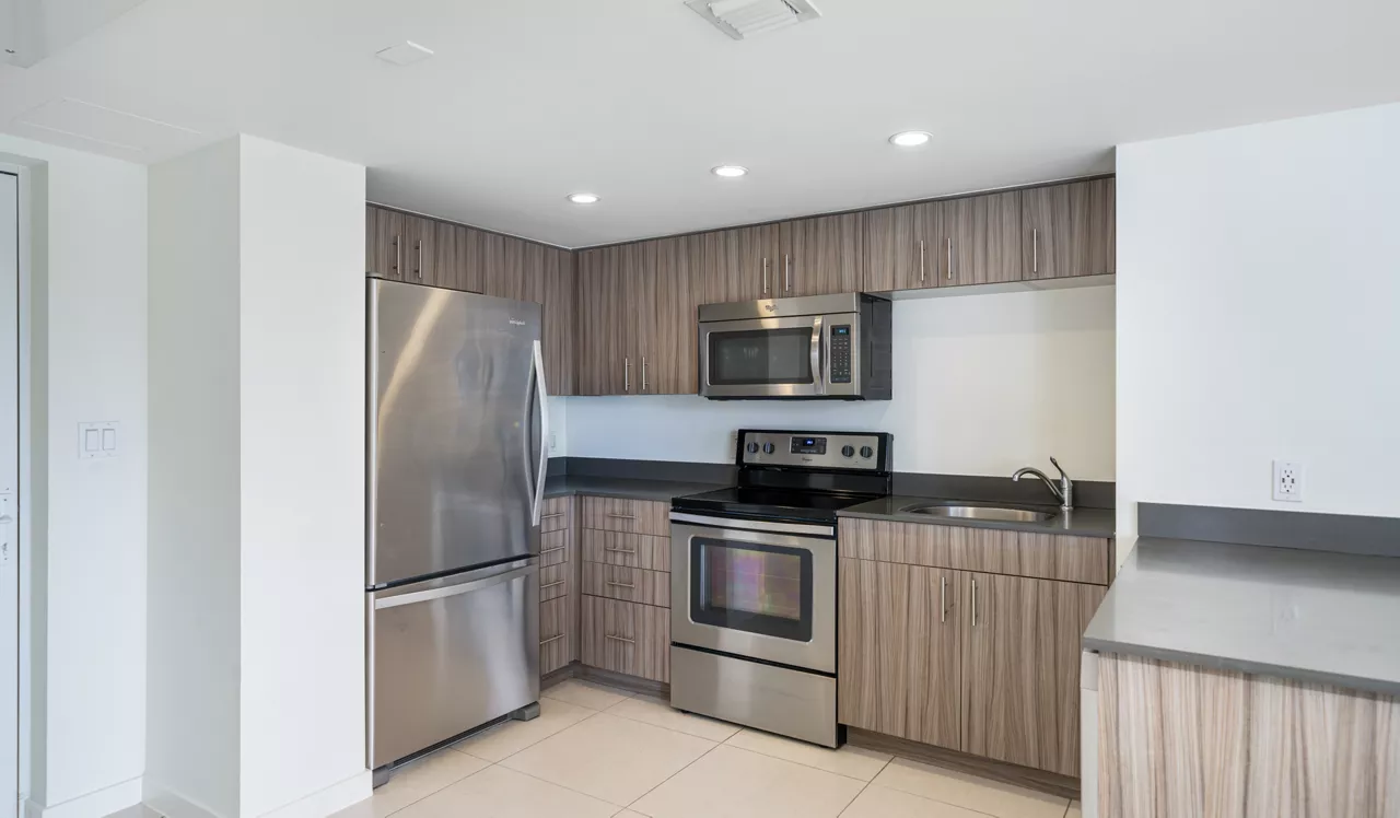 Southgate Towers - Miami, FL - Kitchen